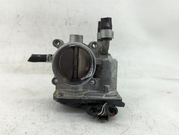2012-2019 Kia Rio Throttle Body P/N:35100-2B300 Fits Fits 2012 2013 2014 2015 2016 2017 2018 2019 OEM Used Auto Parts - Oemu