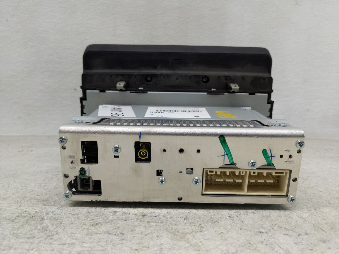 2018-2019 Kia Rio Radio AM FM Cd Player Receiver Replacement P/N:96180-H9850WK Fits Fits 2018 2019 OEM Used Auto Parts - Oem