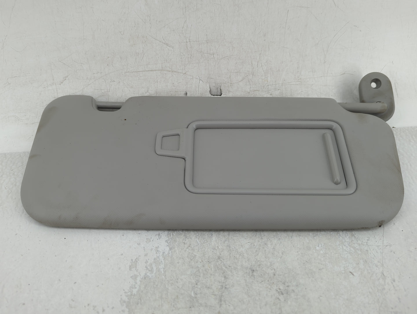 2018-2020 Kia Rio Sun Visor Shade Replacement Passenger Right Mirror Fits Fits 2018 2019 2020 2021 2022 OEM Used Auto Parts 