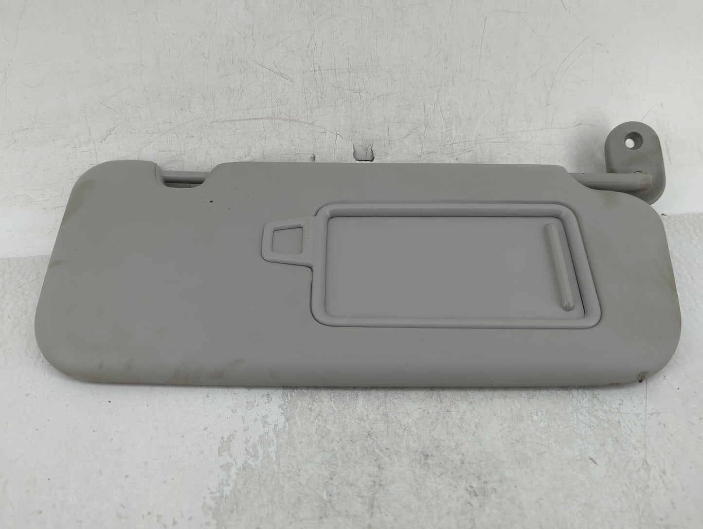 2018-2020 Kia Rio Sun Visor Shade Replacement Passenger Right Mirror Fits Fits 2018 2019 2020 2021 2022 OEM Used Auto Parts 