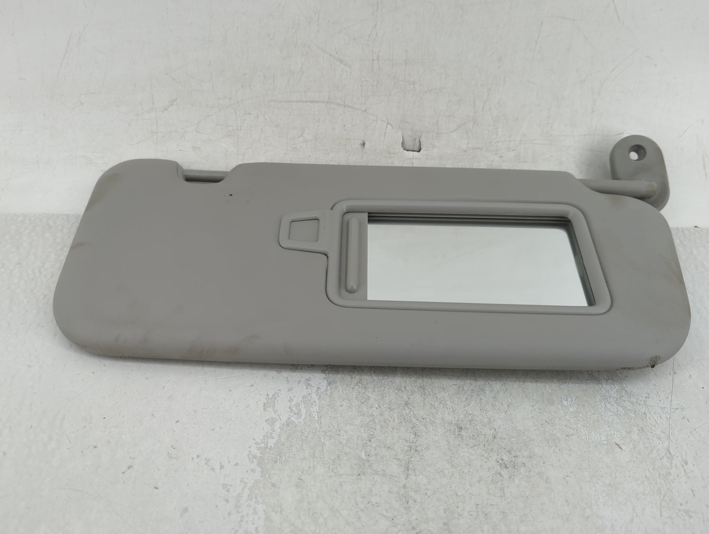 2018-2020 Kia Rio Sun Visor Shade Replacement Passenger Right Mirror Fits Fits 2018 2019 2020 2021 2022 OEM Used Auto Parts 