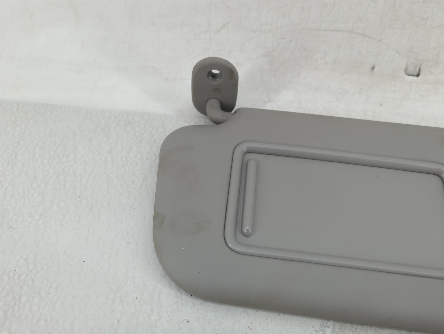 2018-2020 Kia Rio Sun Visor Shade Replacement Driver Left Mirror Fits Fits 2018 2019 2020 2021 2022 OEM Used Auto Parts - Oe