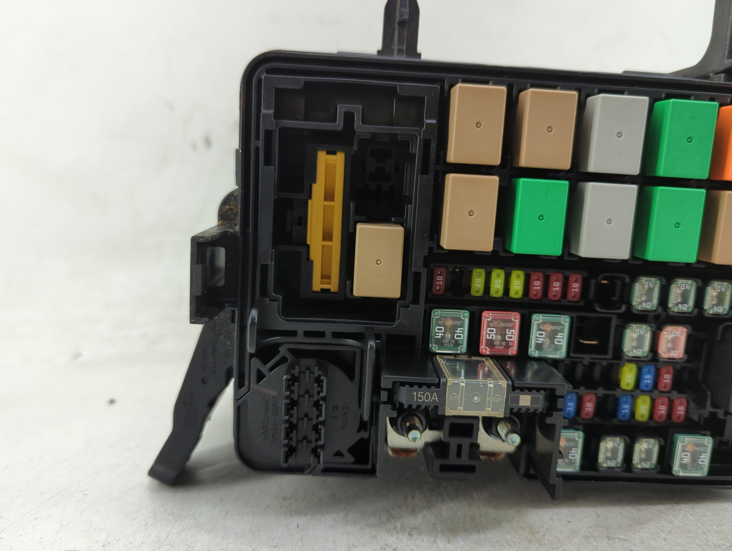 2018-2019 Kia Rio Fusebox Fuse Box Panel Relay Module P/N:H9540 Fits Fits 2018 2019 OEM Used Auto Parts - Oemusedautoparts1.