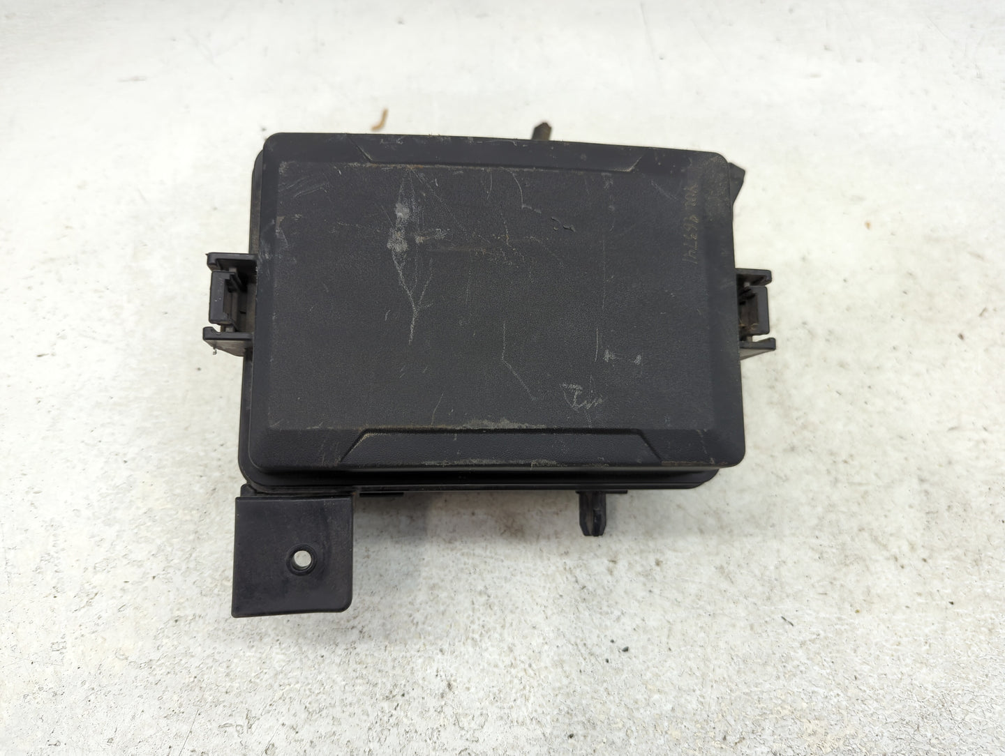 2018-2019 Kia Rio Fusebox Fuse Box Panel Relay Module P/N:91950-H9300 Fits Fits 2018 2019 OEM Used Auto Parts - Oemusedautop