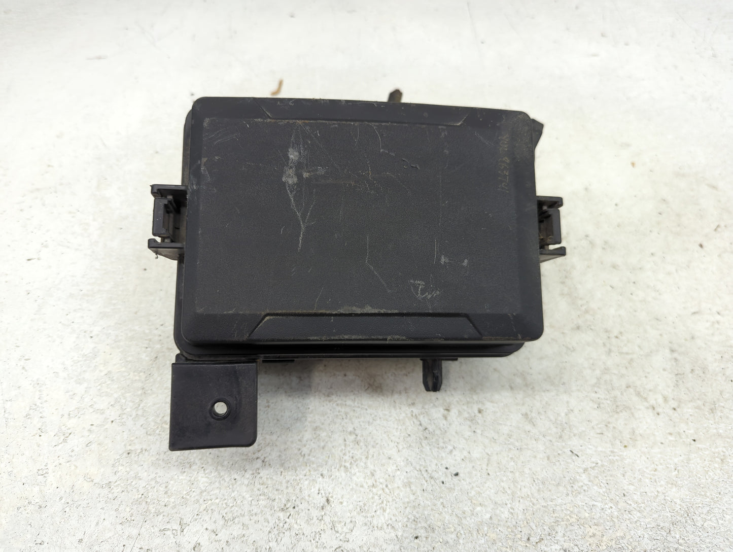 2018-2019 Kia Rio Fusebox Fuse Box Panel Relay Module P/N:91950-H9300 Fits Fits 2018 2019 OEM Used Auto Parts - Oemusedautop