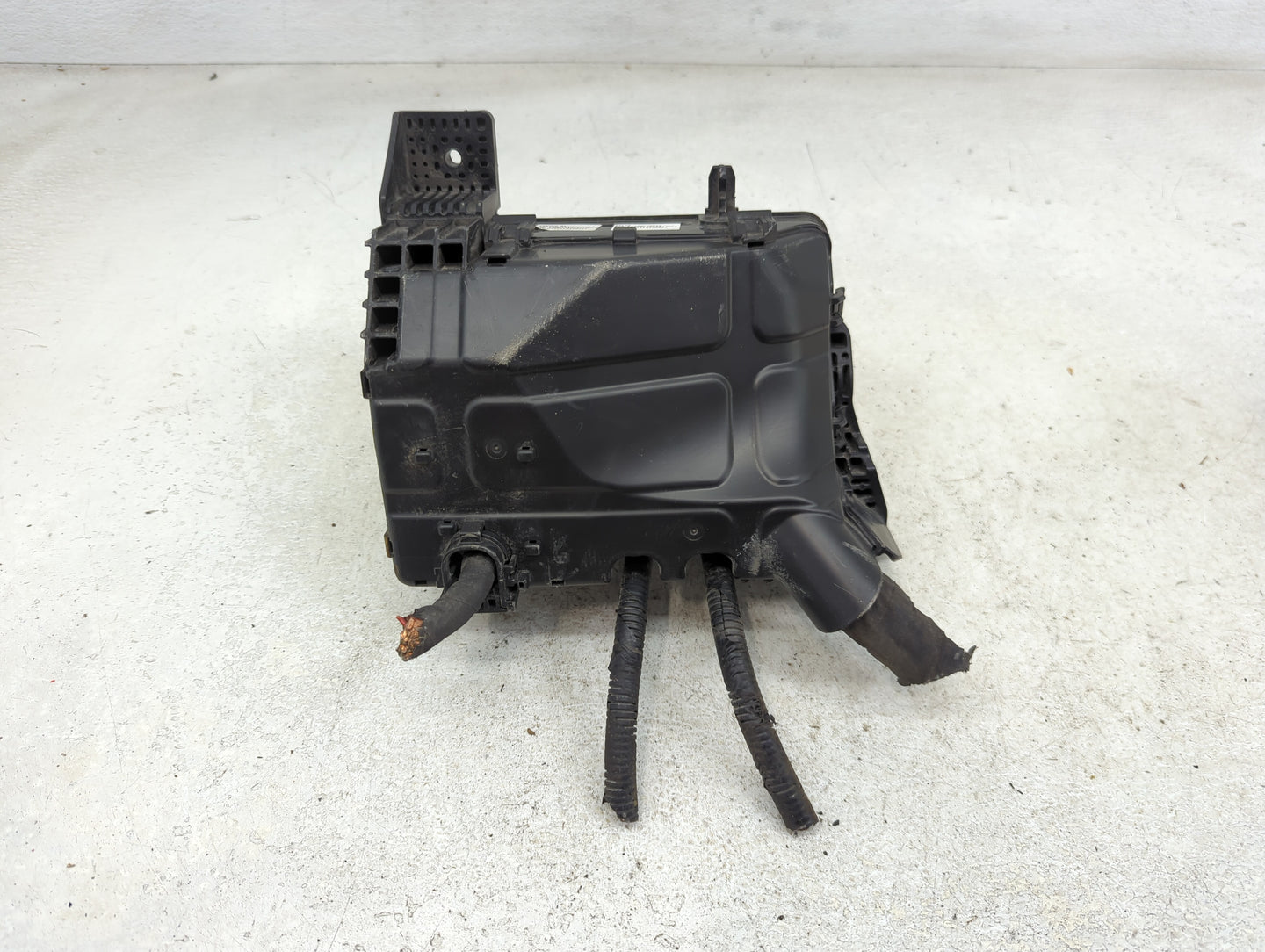 2018-2019 Kia Rio Fusebox Fuse Box Panel Relay Module P/N:91950-H9300 Fits Fits 2018 2019 OEM Used Auto Parts - Oemusedautop