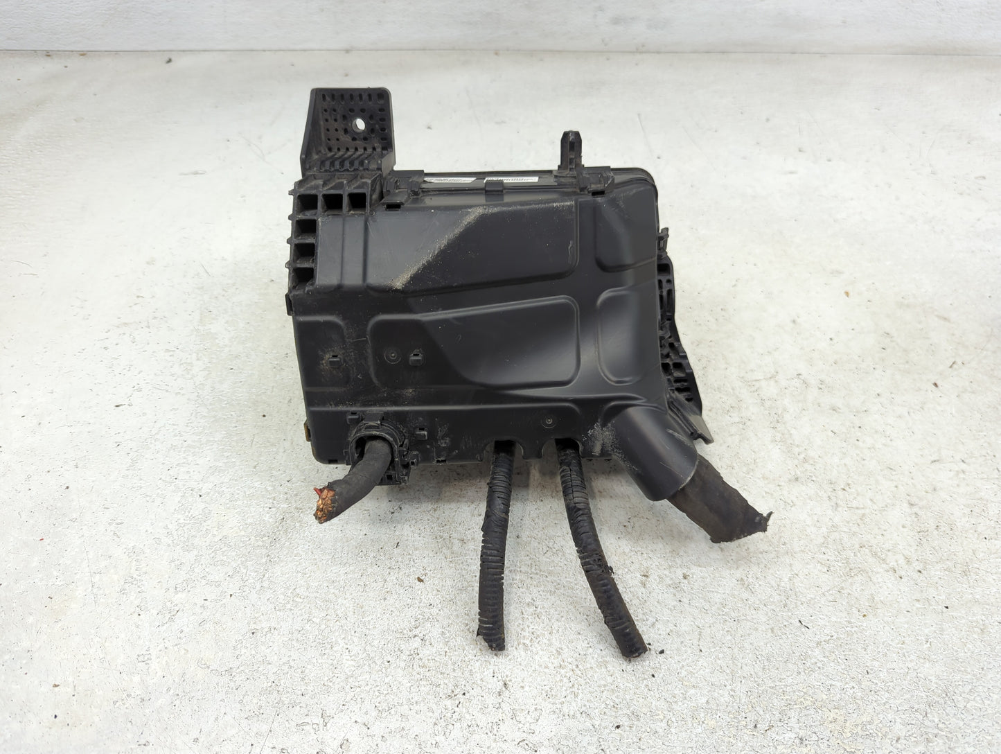 2018-2019 Kia Rio Fusebox Fuse Box Panel Relay Module P/N:91950-H9300 Fits Fits 2018 2019 OEM Used Auto Parts - Oemusedautop