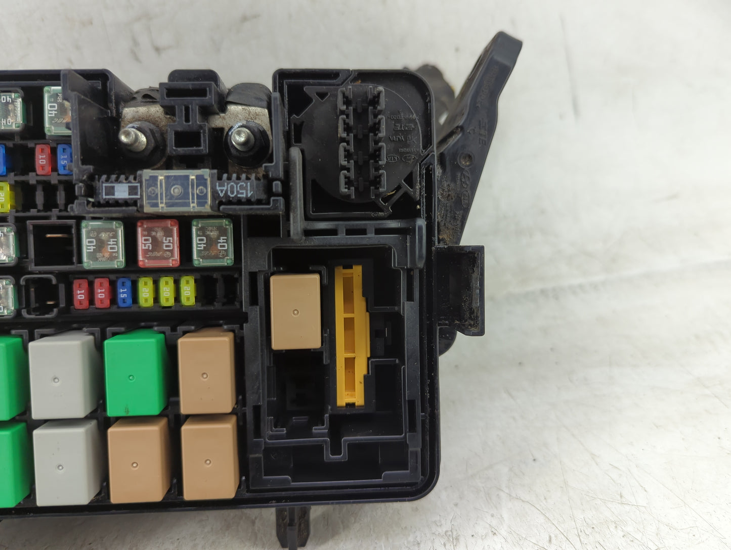2018-2019 Kia Rio Fusebox Fuse Box Panel Relay Module P/N:91200 H9200 Fits Fits 2018 2019 OEM Used Auto Parts - Oemusedautop