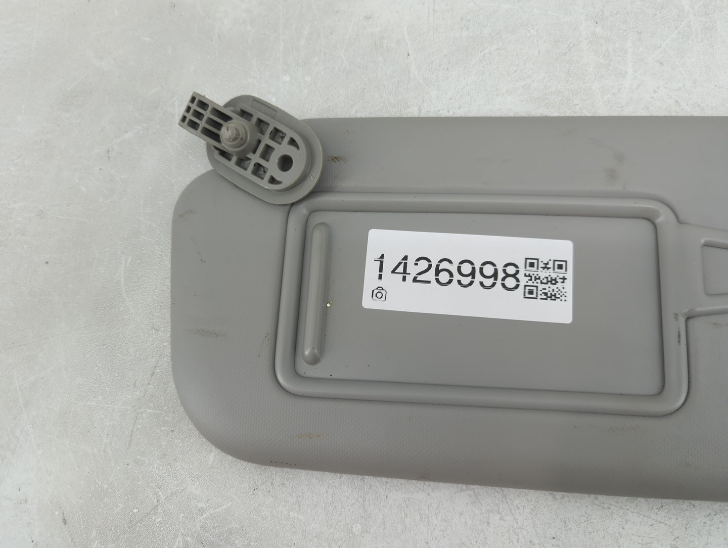 2018-2020 Kia Rio Sun Visor Shade Replacement Driver Left Mirror Fits Fits 2018 2019 2020 2021 2022 OEM Used Auto Parts - Oe