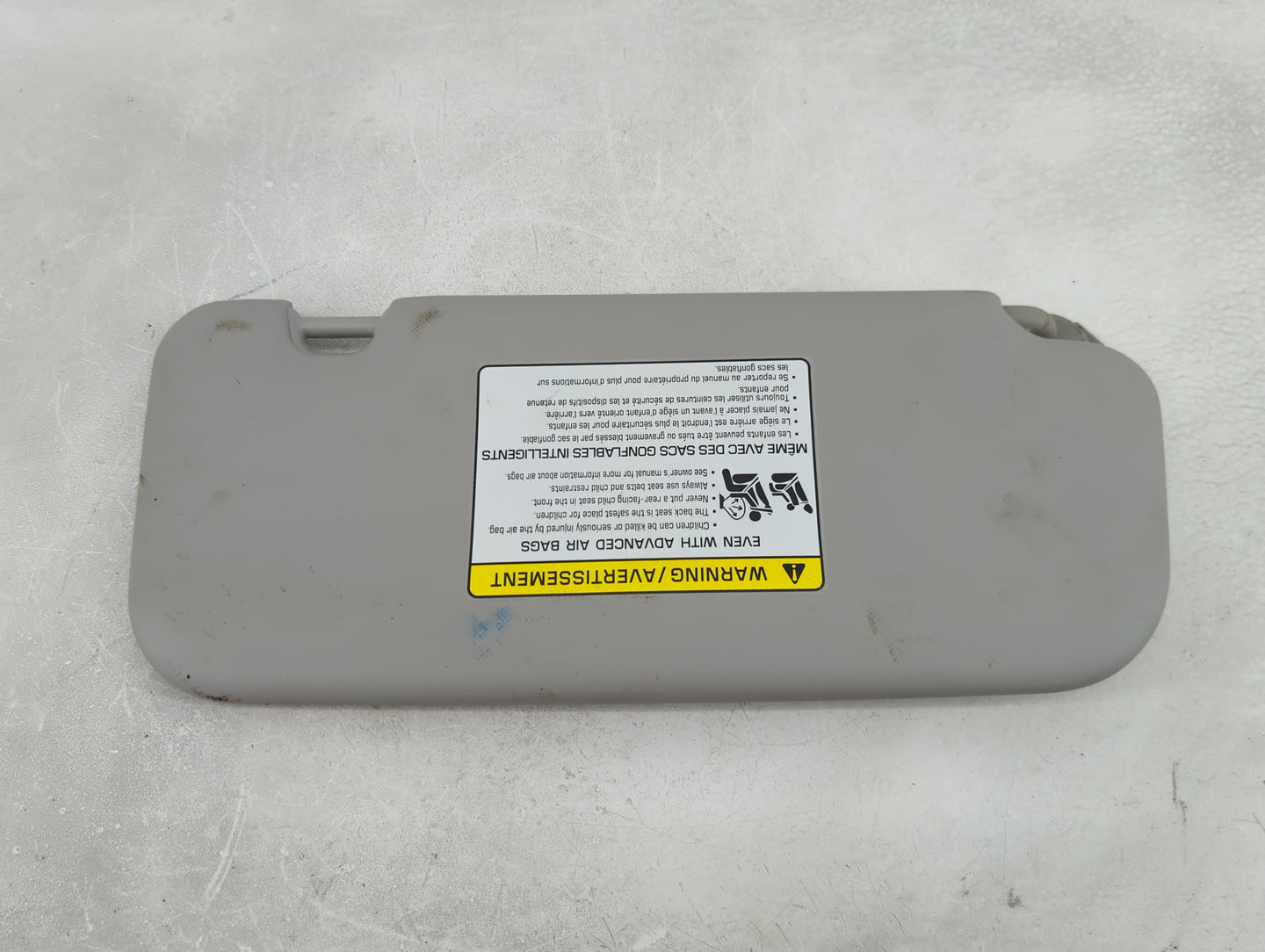 2018-2020 Kia Rio Sun Visor Shade Replacement Driver Left Mirror Fits Fits 2018 2019 2020 2021 2022 OEM Used Auto Parts - Oe