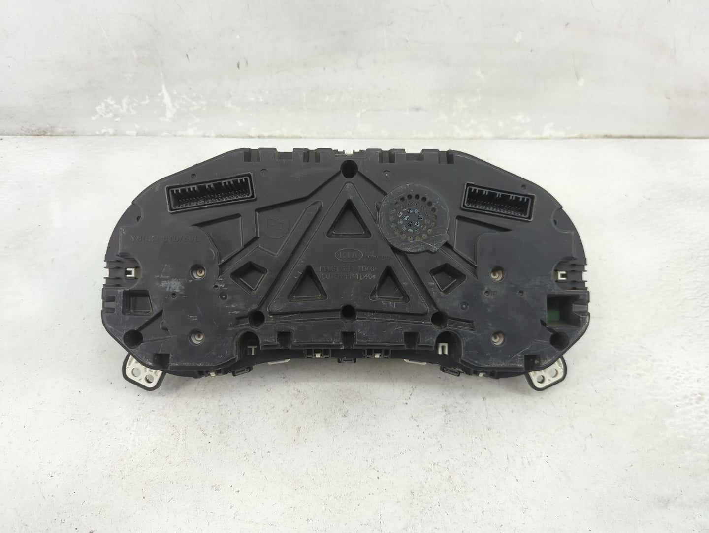 2018-2019 Kia Rio Instrument Cluster Speedometer Gauges P/N:94001-H9050 25936722 Fits Fits 2018 2019 OEM Used Auto Parts - O