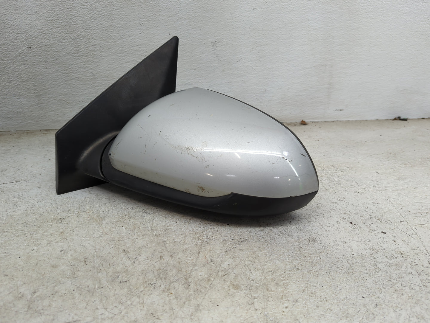 2018-2020 Kia Rio Driver Side View Mirror - Left Door Mirror OEM Used - Oemusedautoparts1.com