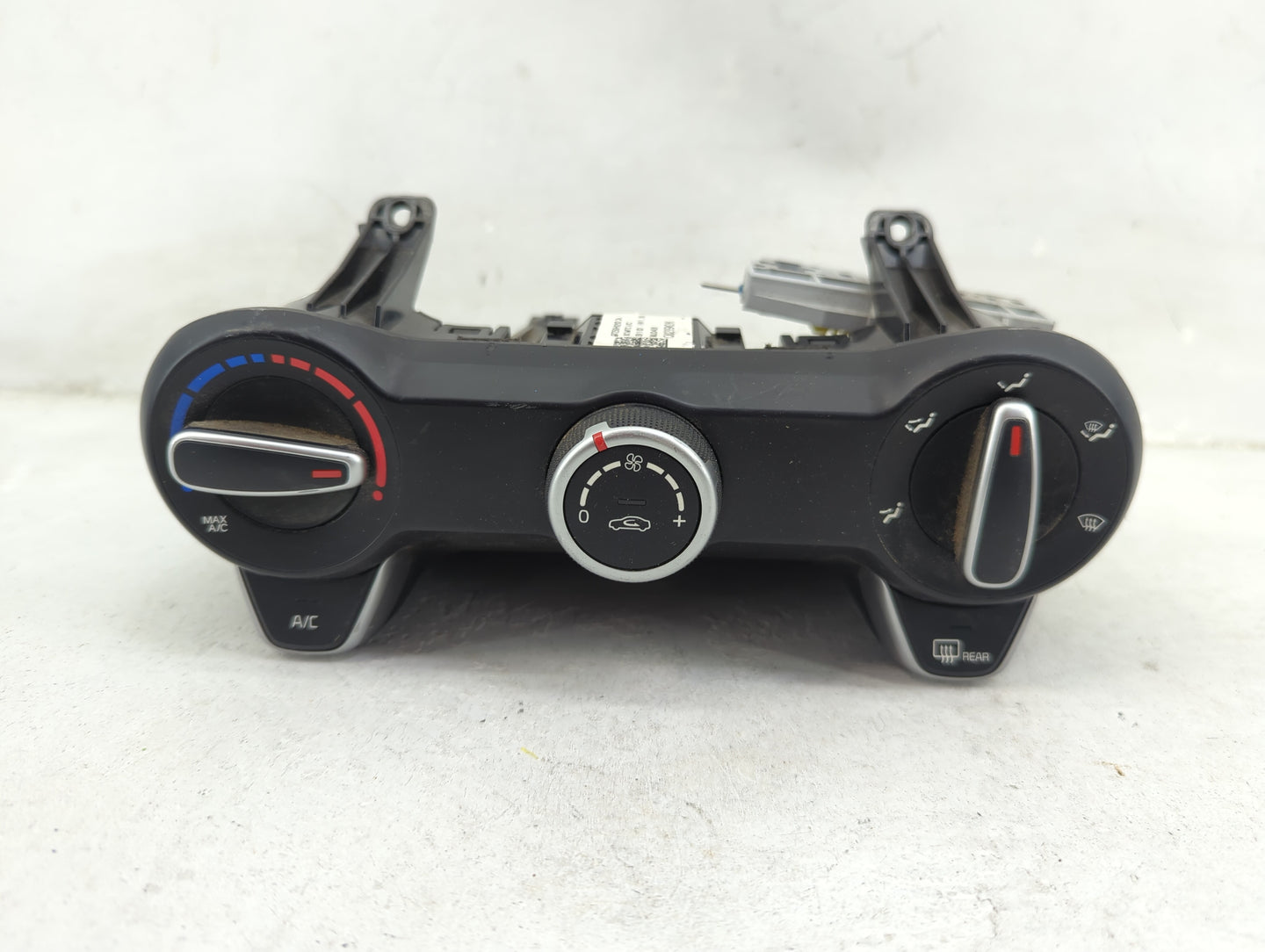 2018-2019 Kia Rio Climate Control Module Temperature AC/Heater Replacement P/N:97250H9020 Fits Fits 2018 2019 OEM Used Auto 