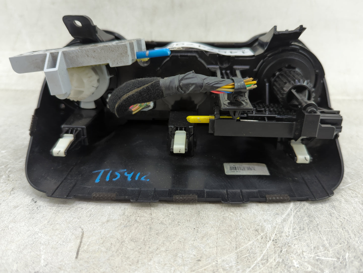 2018-2019 Kia Rio Climate Control Module Temperature AC/Heater Replacement Fits Fits 2018 2019 OEM Used Auto Parts - Oemused