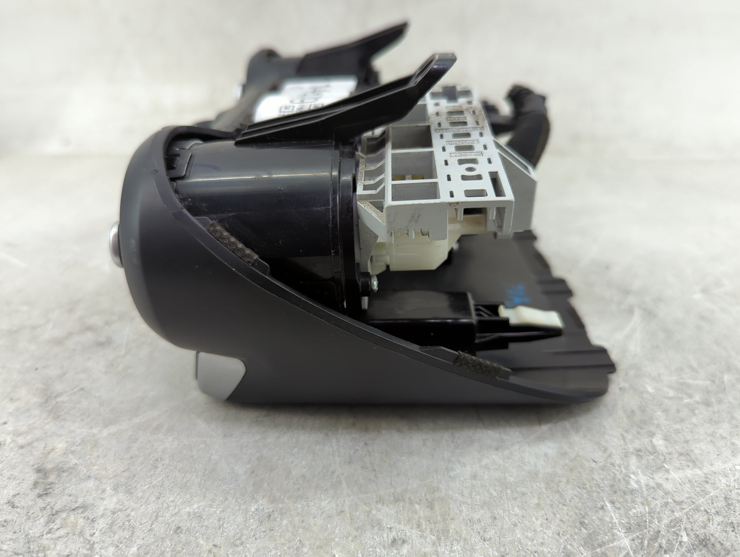 2018-2019 Kia Rio Climate Control Module Temperature AC/Heater Replacement Fits Fits 2018 2019 OEM Used Auto Parts - Oemused