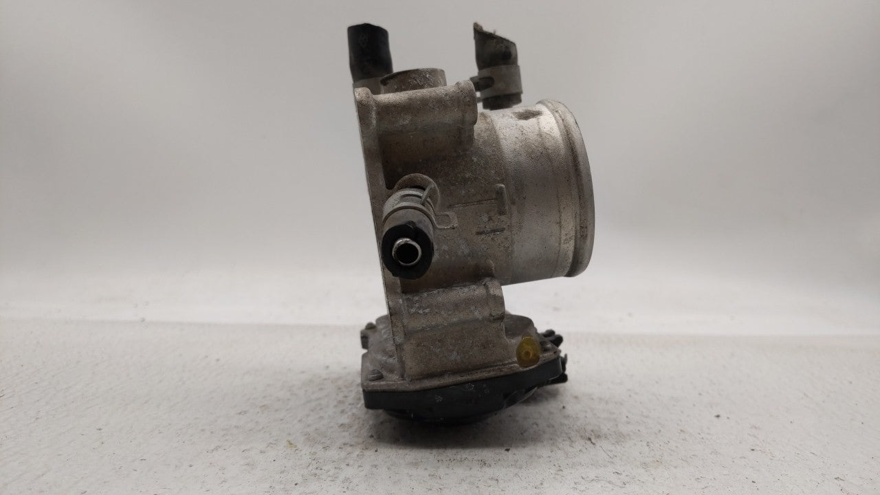 2012-2019 Kia Rio Throttle Body P/N:5302-1S02 35100-2B300 Fits Fits 2012 2013 2014 2015 2016 2017 2018 2019 OEM Used Auto Pa