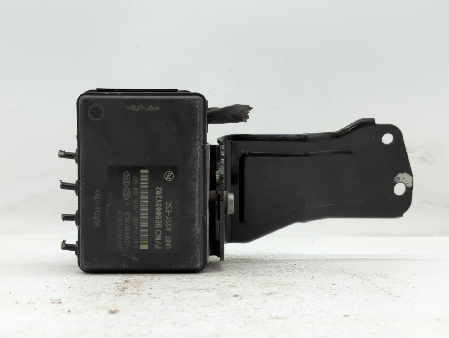 2018-2019 Kia Rio ABS Pump Control Module Replacement P/N:58920-1M640 58920-H9220 Fits Fits 2018 2019 OEM Used Auto Parts - 