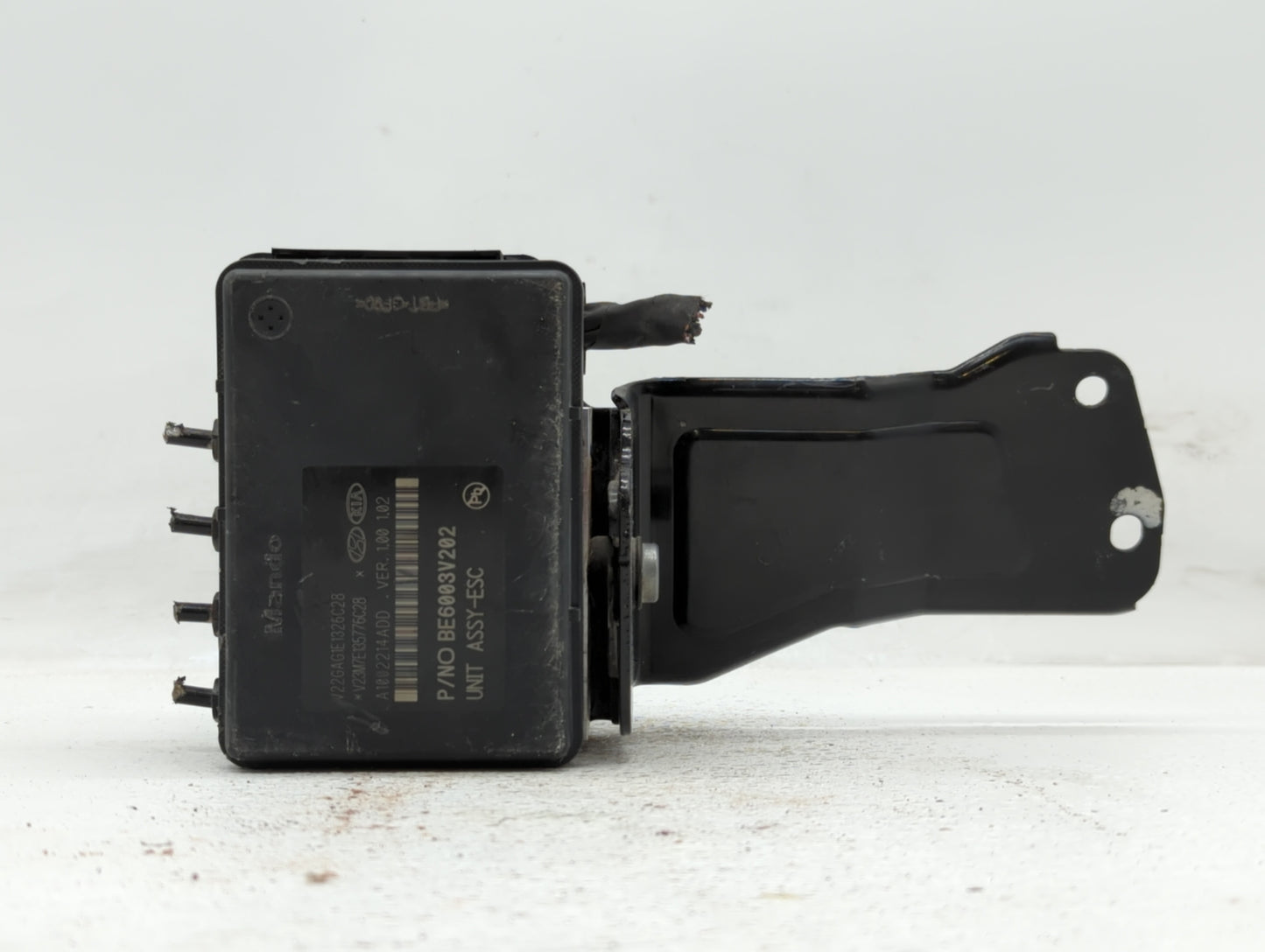 2018-2019 Kia Rio ABS Pump Control Module Replacement P/N:58920-1M640 58920-H9220 Fits Fits 2018 2019 OEM Used Auto Parts - 