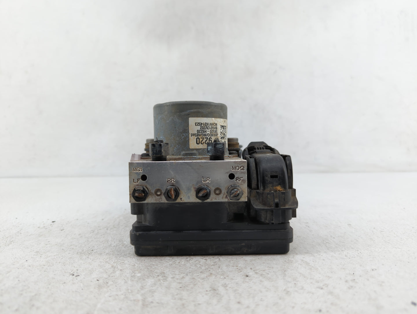 2018-2019 Kia Rio ABS Pump Control Module Replacement P/N:58920-1M640 58920-H9220 Fits Fits 2018 2019 OEM Used Auto Parts - 