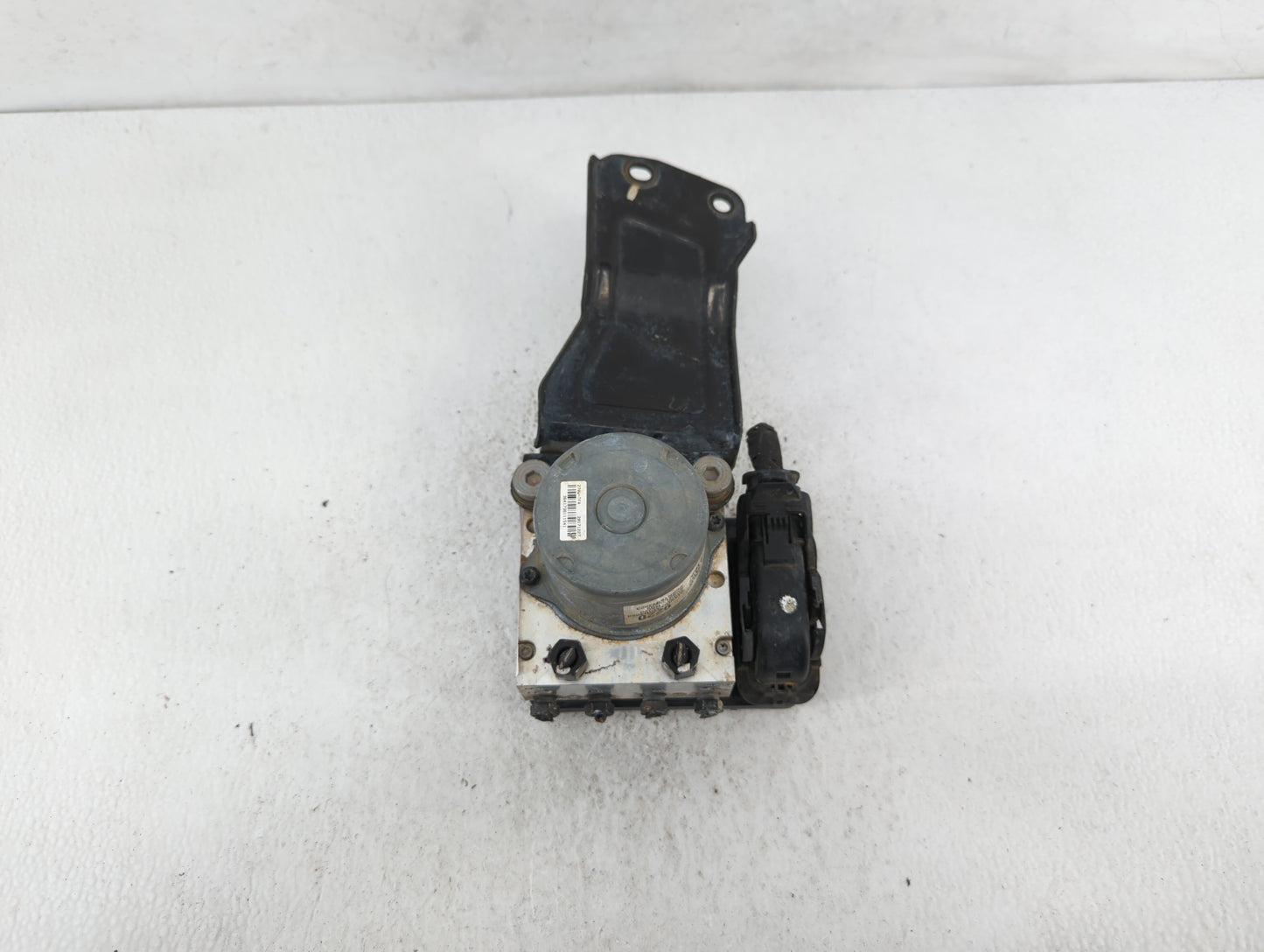 2018-2019 Kia Rio ABS Pump Control Module Replacement P/N:58920-1M640 58920-H9220 Fits Fits 2018 2019 OEM Used Auto Parts - 