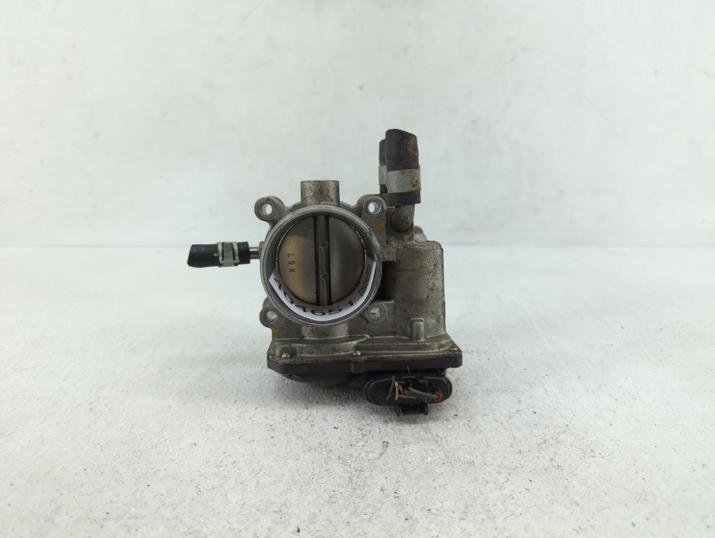 2012-2019 Kia Rio Throttle Body P/N:35100-2B300 Fits Fits 2012 2013 2014 2015 2016 2017 2018 2019 OEM Used Auto Parts - Oemu