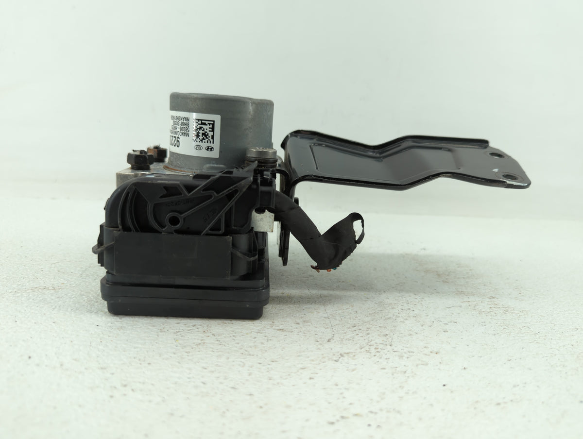 2018-2019 Kia Rio Anti-Lock Brake ABS Pump Module Actuator OEM P/N:58920-1M640 58920-H9220 Fits Fits 2018 2019 OEM Used Auto