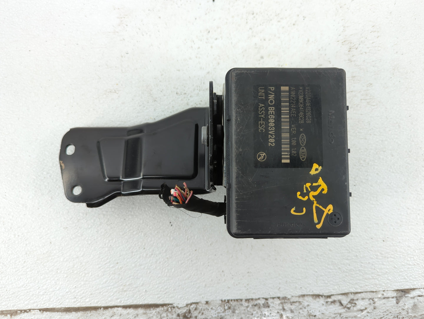 2018-2019 Kia Rio ABS Pump Control Module Replacement P/N:58920-1M640 58920-H9220 Fits Fits 2018 2019 OEM Used Auto Parts - 
