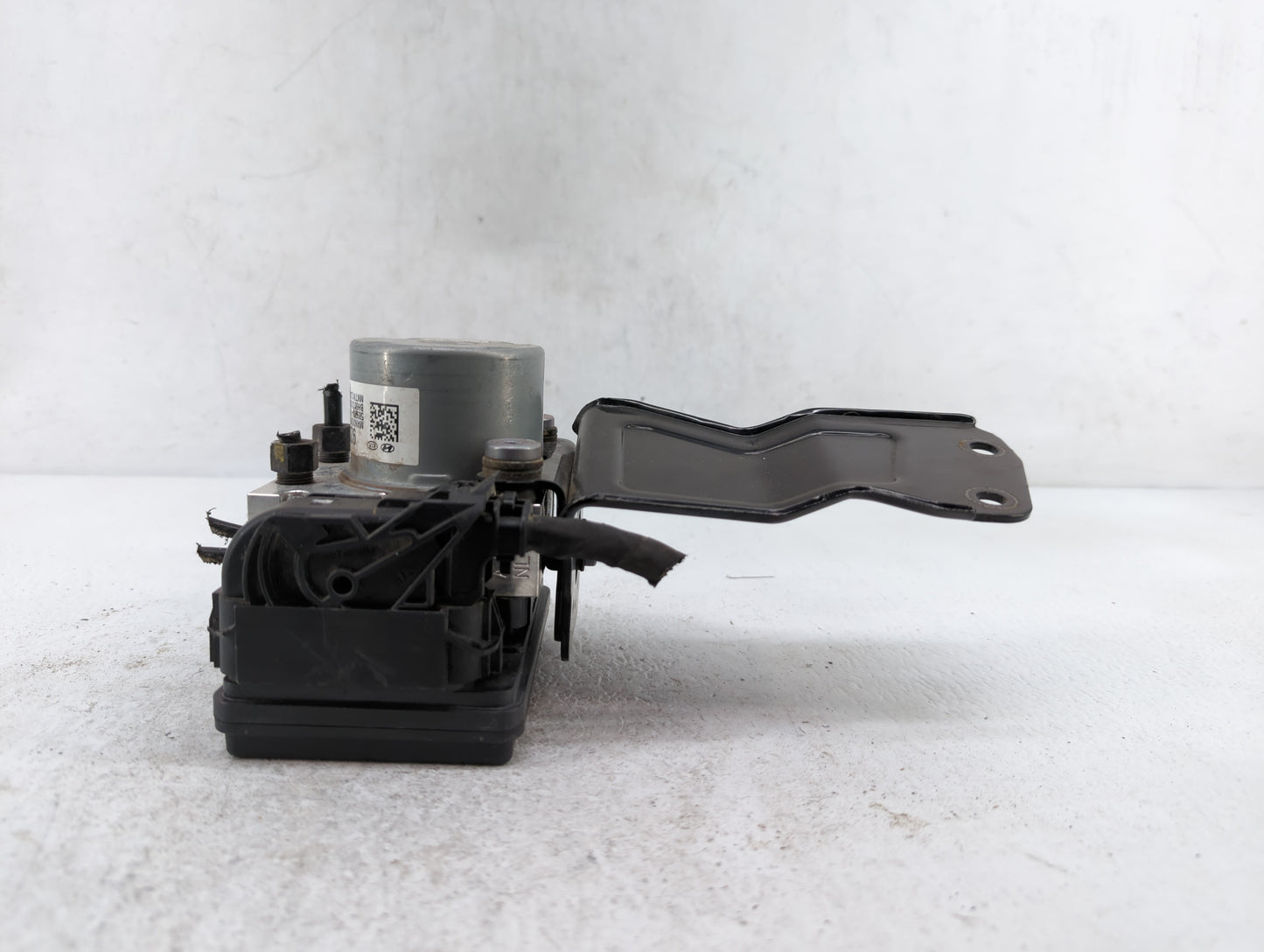 2018-2019 Kia Rio ABS Pump Control Module Replacement P/N:58920-1M640 58920-H9220 Fits Fits 2018 2019 OEM Used Auto Parts - 