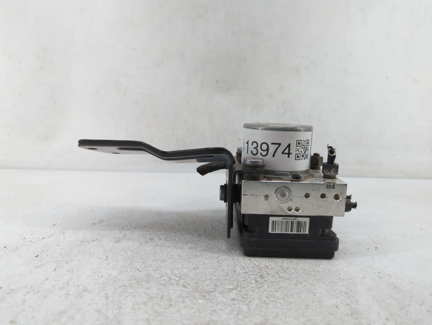 2018-2019 Kia Rio ABS Pump Control Module Replacement P/N:58920-1M640 58920-H9220 Fits Fits 2018 2019 OEM Used Auto Parts - 