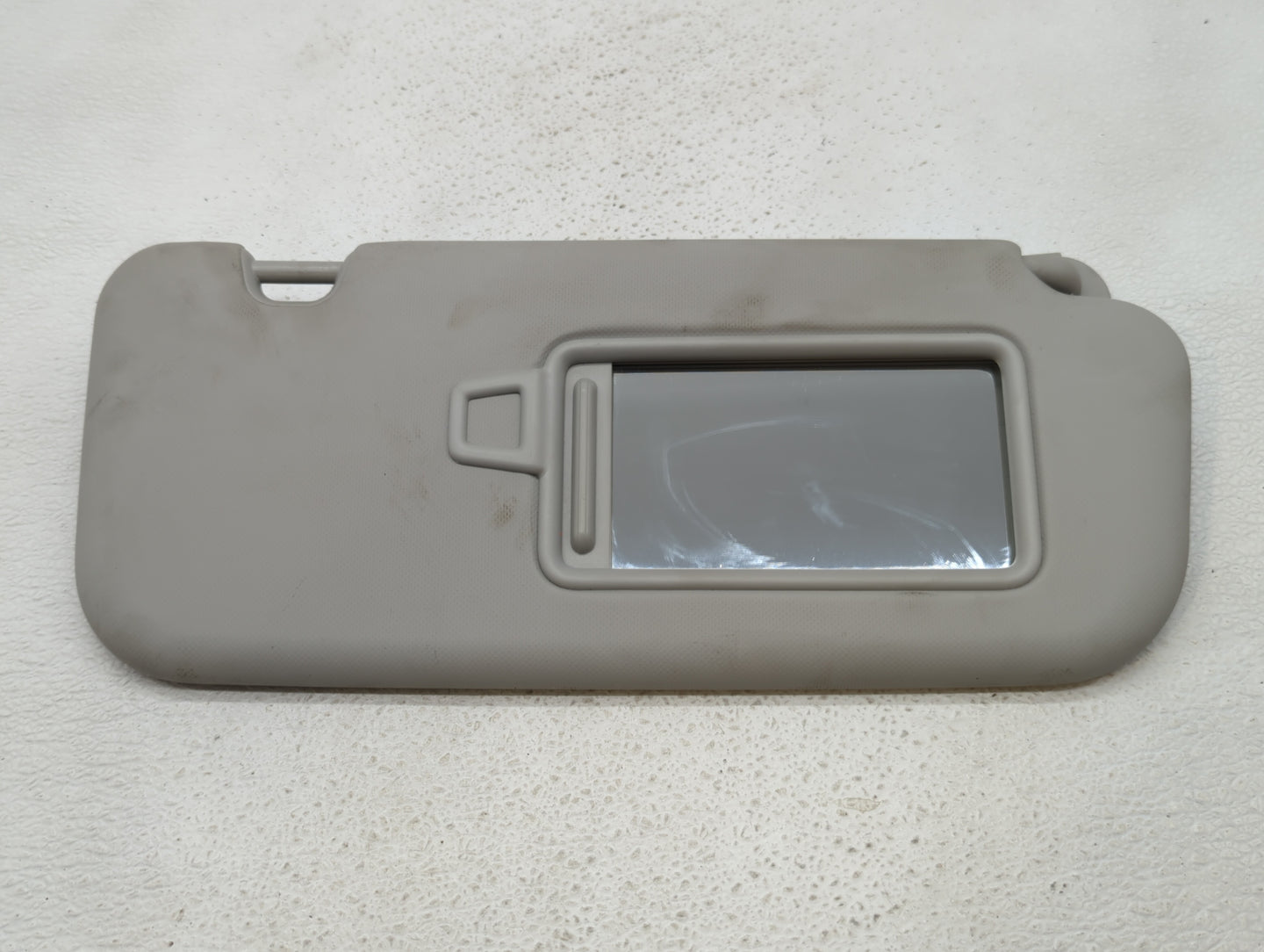 2018-2020 Kia Rio Sun Visor Shade Replacement Passenger Right Mirror Fits Fits 2018 2019 2020 2021 2022 OEM Used Auto Parts 