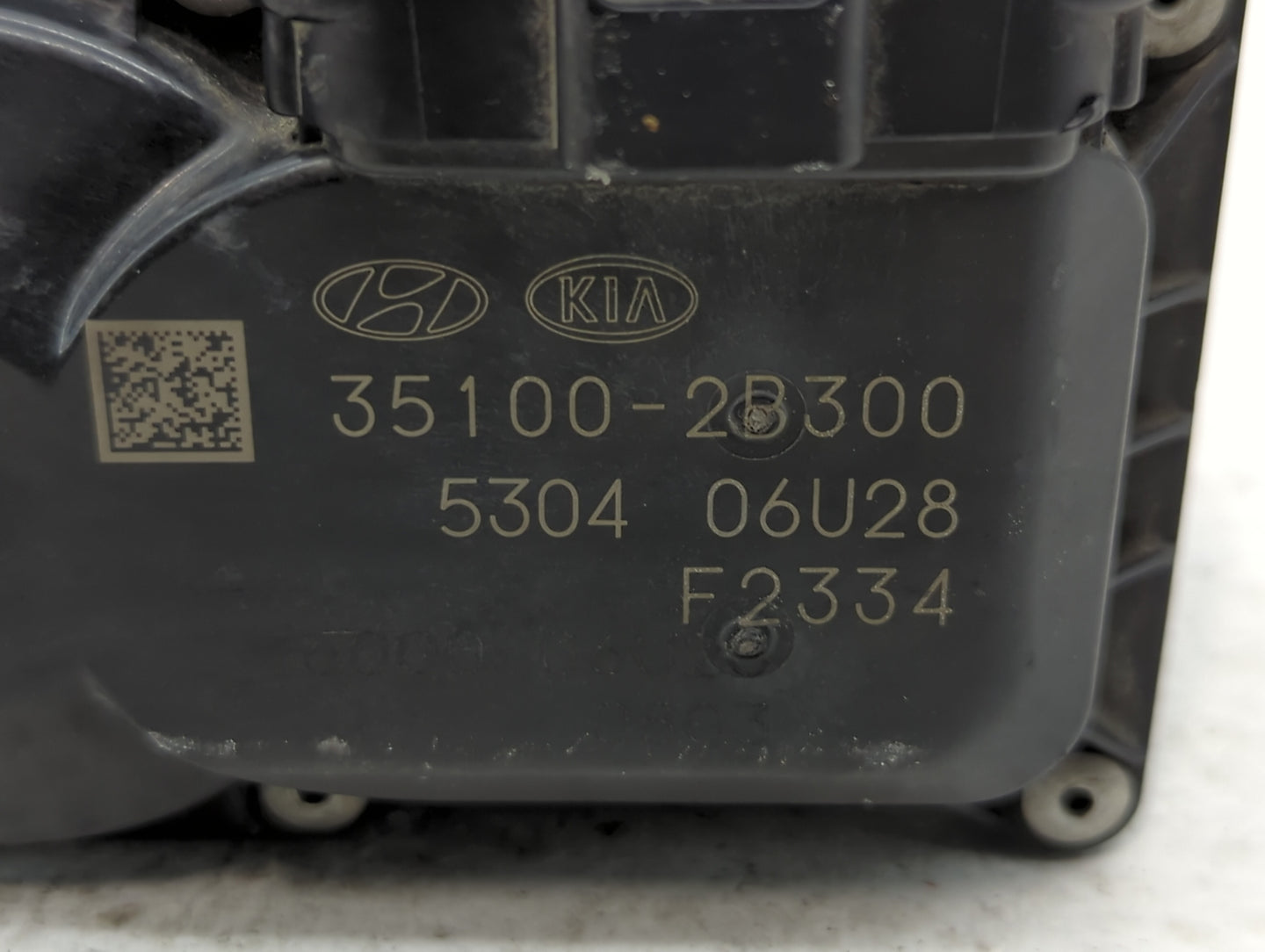 2012-2019 Kia Rio Throttle Body P/N:35100-2B300 Fits Fits 2012 2013 2014 2015 2016 2017 2018 2019 OEM Used Auto Parts - Oemu