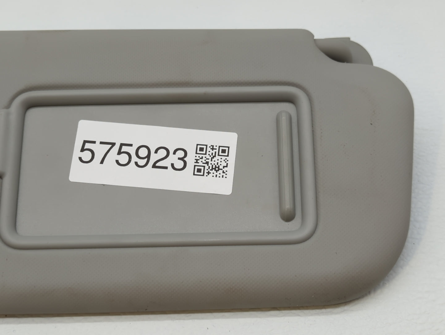 2018-2020 Kia Rio Sun Visor Shade Replacement Passenger Right Mirror Fits Fits 2018 2019 2020 2021 2022 OEM Used Auto Parts 