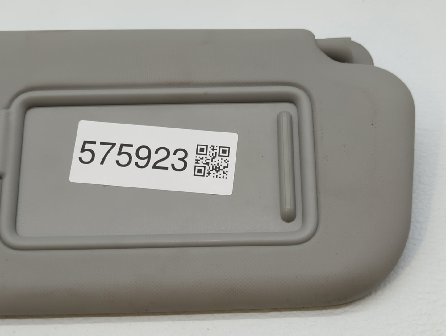 2018-2020 Kia Rio Sun Visor Shade Replacement Passenger Right Mirror Fits Fits 2018 2019 2020 2021 2022 OEM Used Auto Parts 