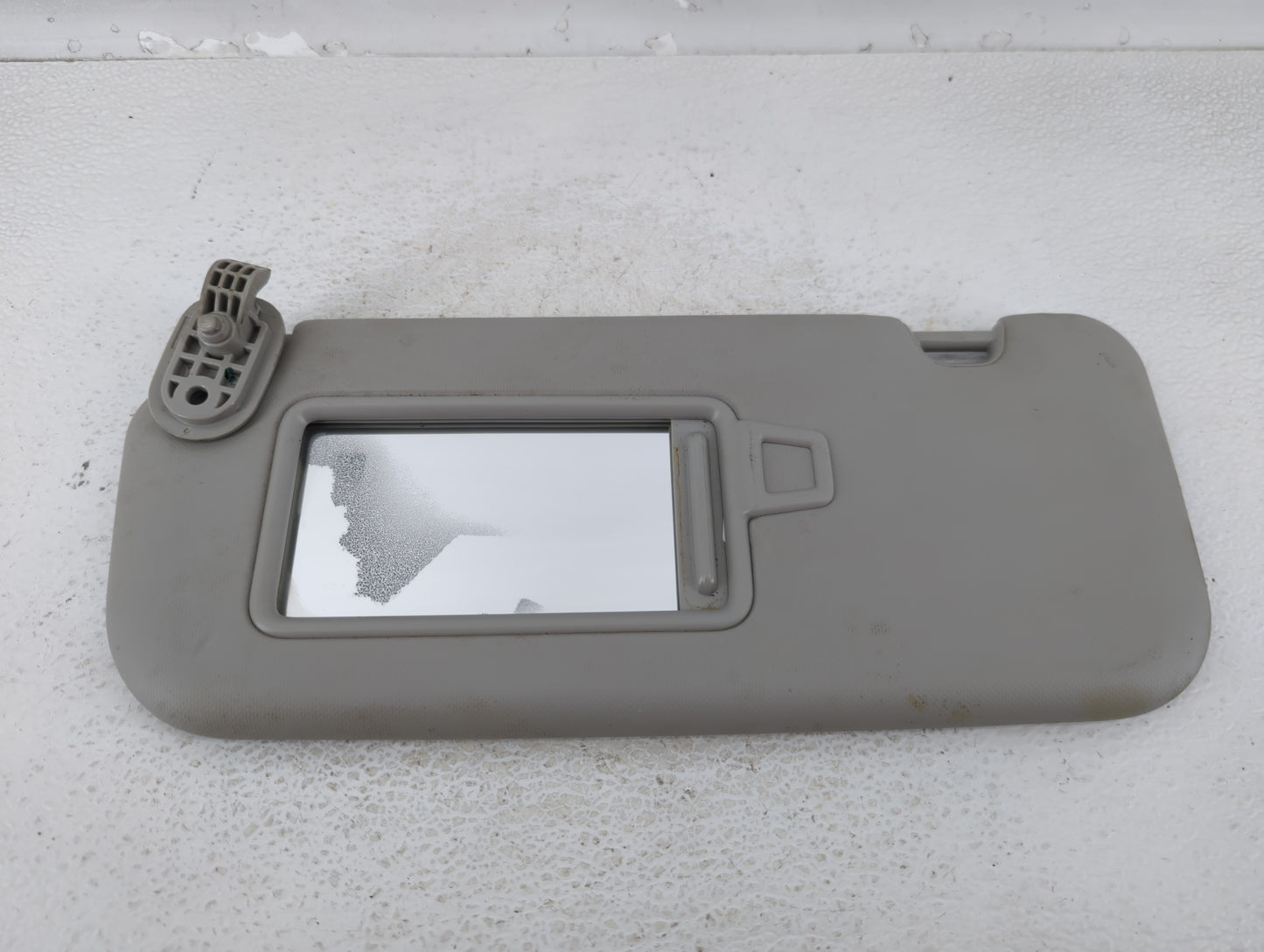 2018-2020 Kia Rio Sun Visor Shade Replacement Passenger Right Mirror Fits Fits 2018 2019 2020 2021 2022 OEM Used Auto Parts 