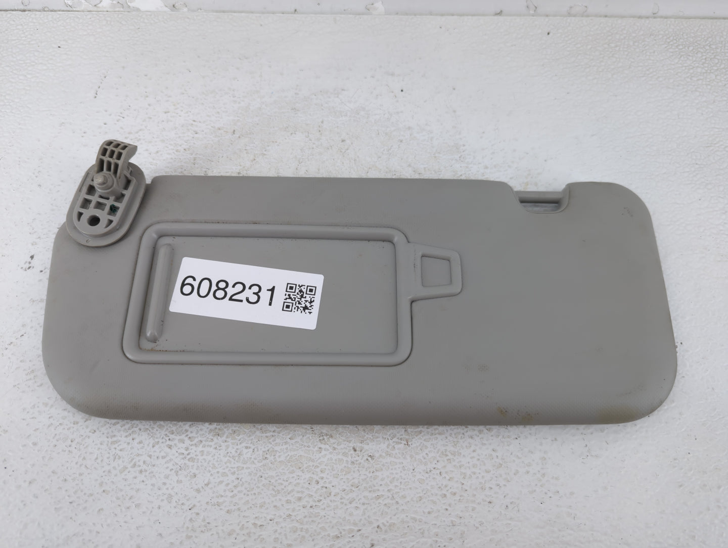 2018-2020 Kia Rio Sun Visor Shade Replacement Passenger Right Mirror Fits Fits 2018 2019 2020 2021 2022 OEM Used Auto Parts 