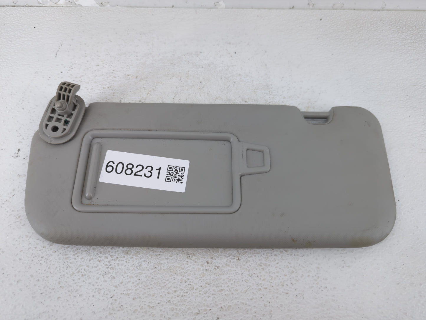 2018-2020 Kia Rio Sun Visor Shade Replacement Passenger Right Mirror Fits Fits 2018 2019 2020 2021 2022 OEM Used Auto Parts 