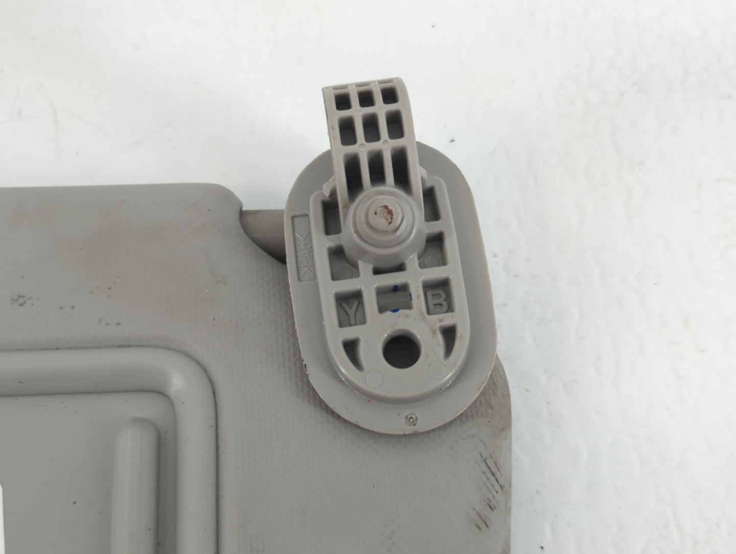 2018-2020 Kia Rio Sun Visor Shade Replacement Passenger Right Mirror Fits Fits 2018 2019 2020 2021 2022 OEM Used Auto Parts 