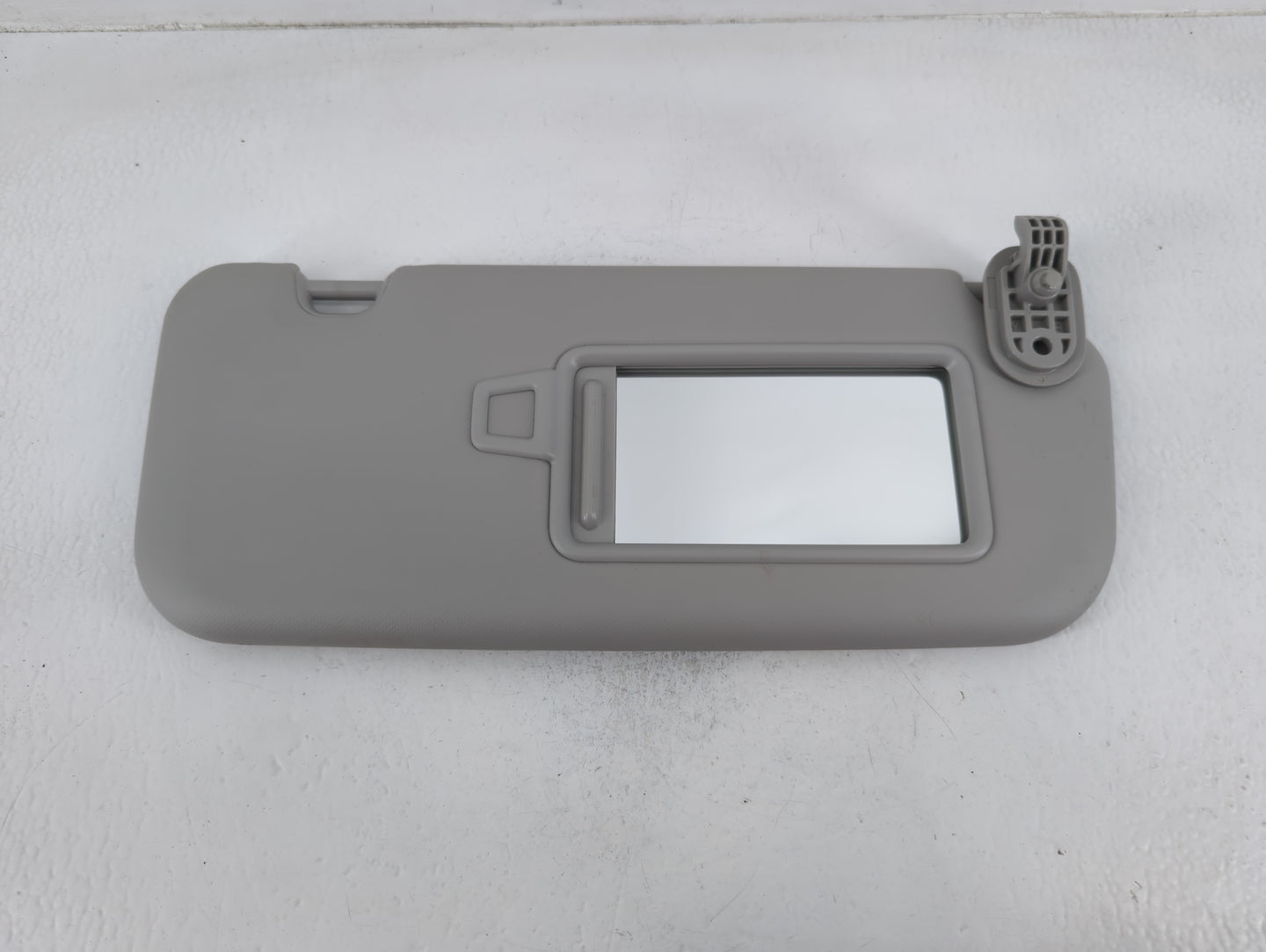 2018-2020 Kia Rio Sun Visor Shade Replacement Passenger Right Mirror Fits Fits 2018 2019 2020 2021 2022 OEM Used Auto Parts 