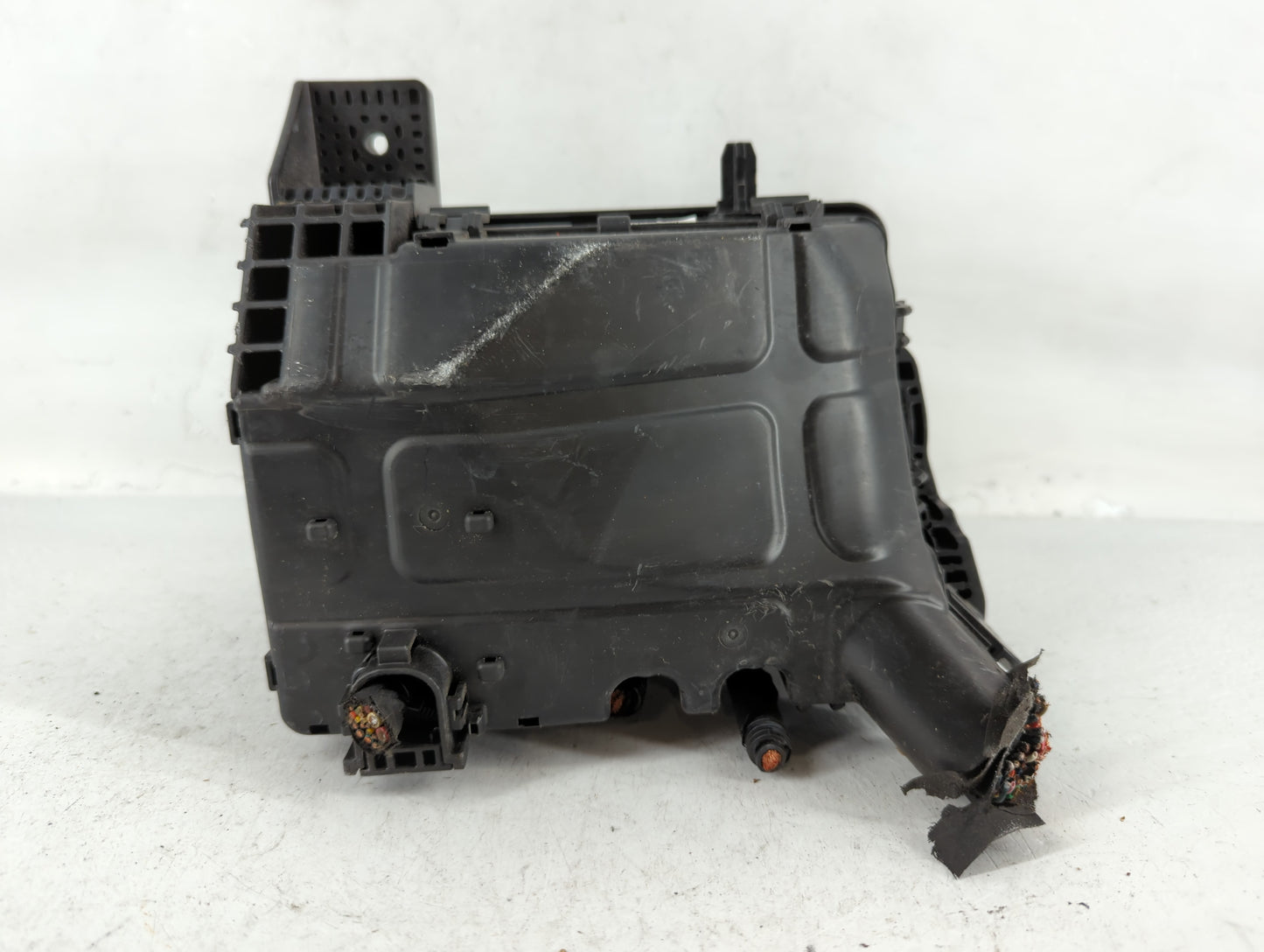 2018-2019 Kia Rio Fusebox Fuse Box Panel Relay Module P/N:91205 H9320 Fits Fits 2018 2019 OEM Used Auto Parts - Oemusedautop