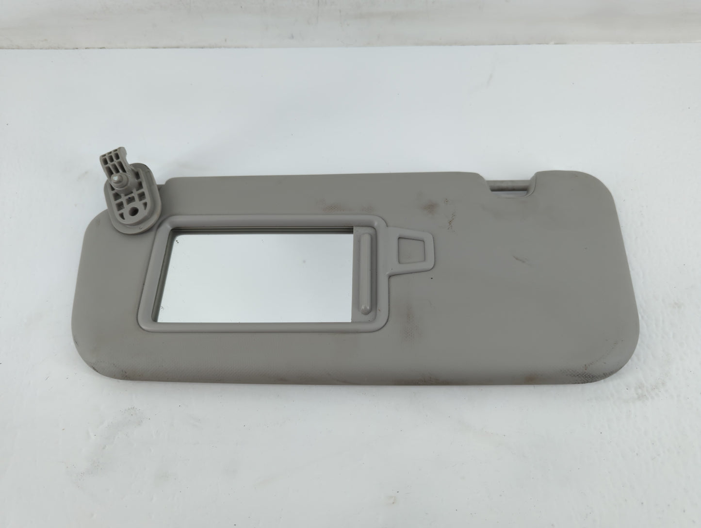 2018-2020 Kia Rio Sun Visor Shade Replacement Driver Left Mirror Fits Fits 2018 2019 2020 2021 2022 OEM Used Auto Parts - Oe