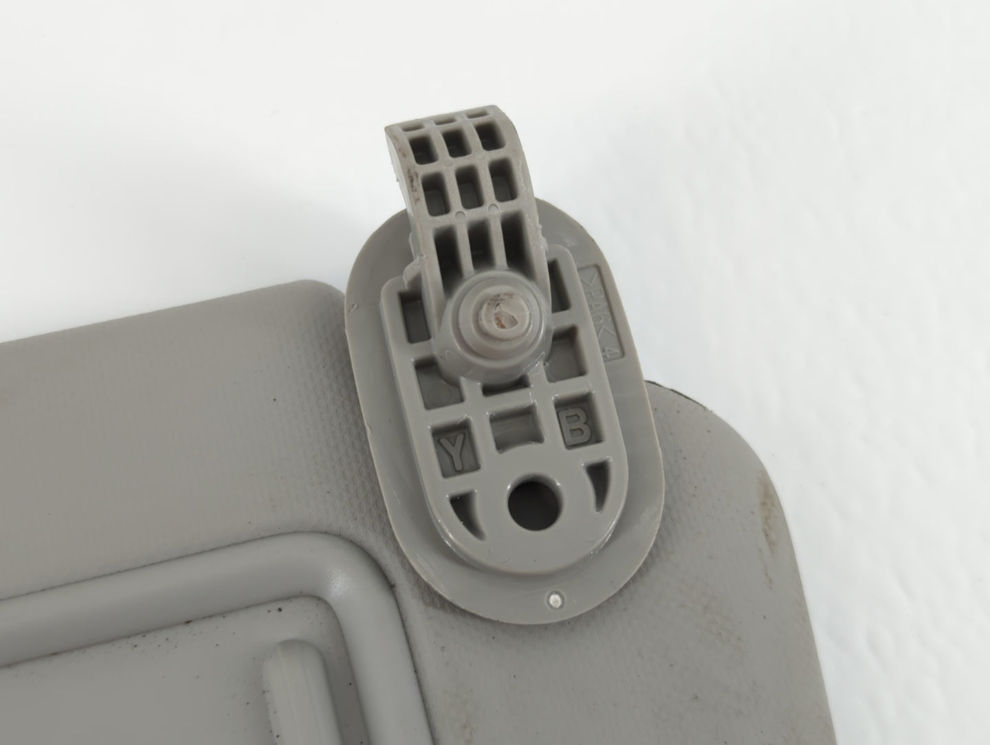2018-2020 Kia Rio Sun Visor Shade Replacement Passenger Right Mirror Fits Fits 2018 2019 2020 2021 2022 OEM Used Auto Parts 