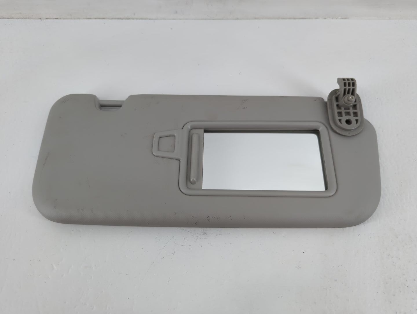 2018-2020 Kia Rio Sun Visor Shade Replacement Driver Left Mirror Fits Fits 2018 2019 2020 2021 2022 OEM Used Auto Parts - Oe