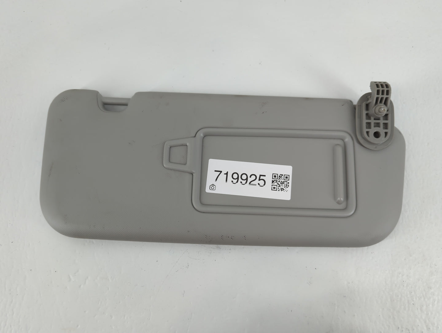 2018-2020 Kia Rio Sun Visor Shade Replacement Driver Left Mirror Fits Fits 2018 2019 2020 2021 2022 OEM Used Auto Parts - Oe