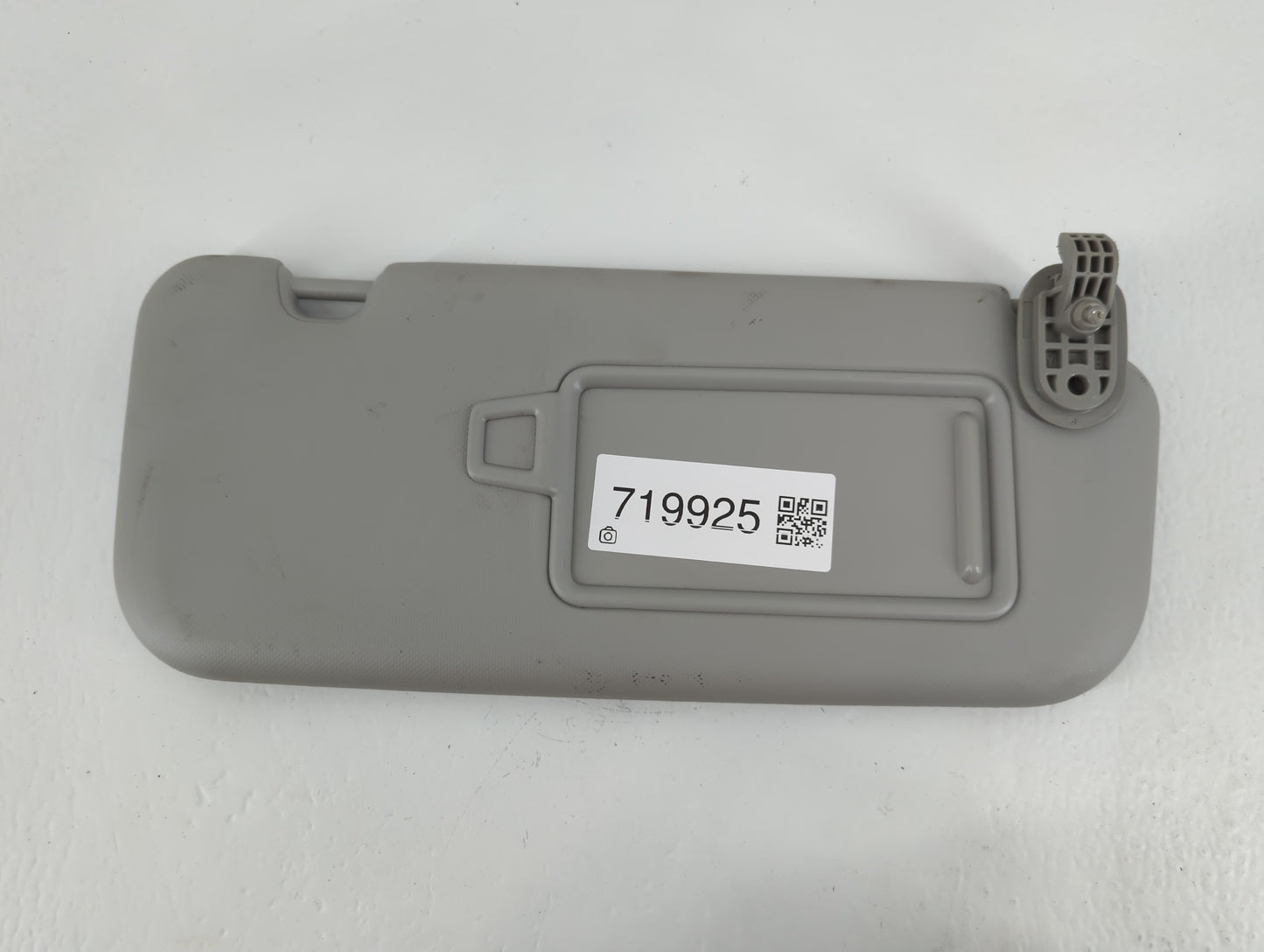 2018-2020 Kia Rio Sun Visor Shade Replacement Driver Left Mirror Fits Fits 2018 2019 2020 2021 2022 OEM Used Auto Parts - Oe