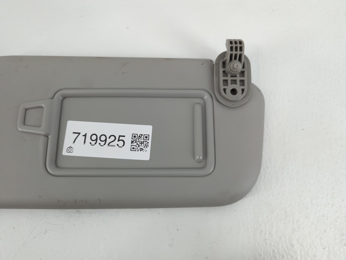 2018-2020 Kia Rio Sun Visor Shade Replacement Driver Left Mirror Fits Fits 2018 2019 2020 2021 2022 OEM Used Auto Parts - Oe