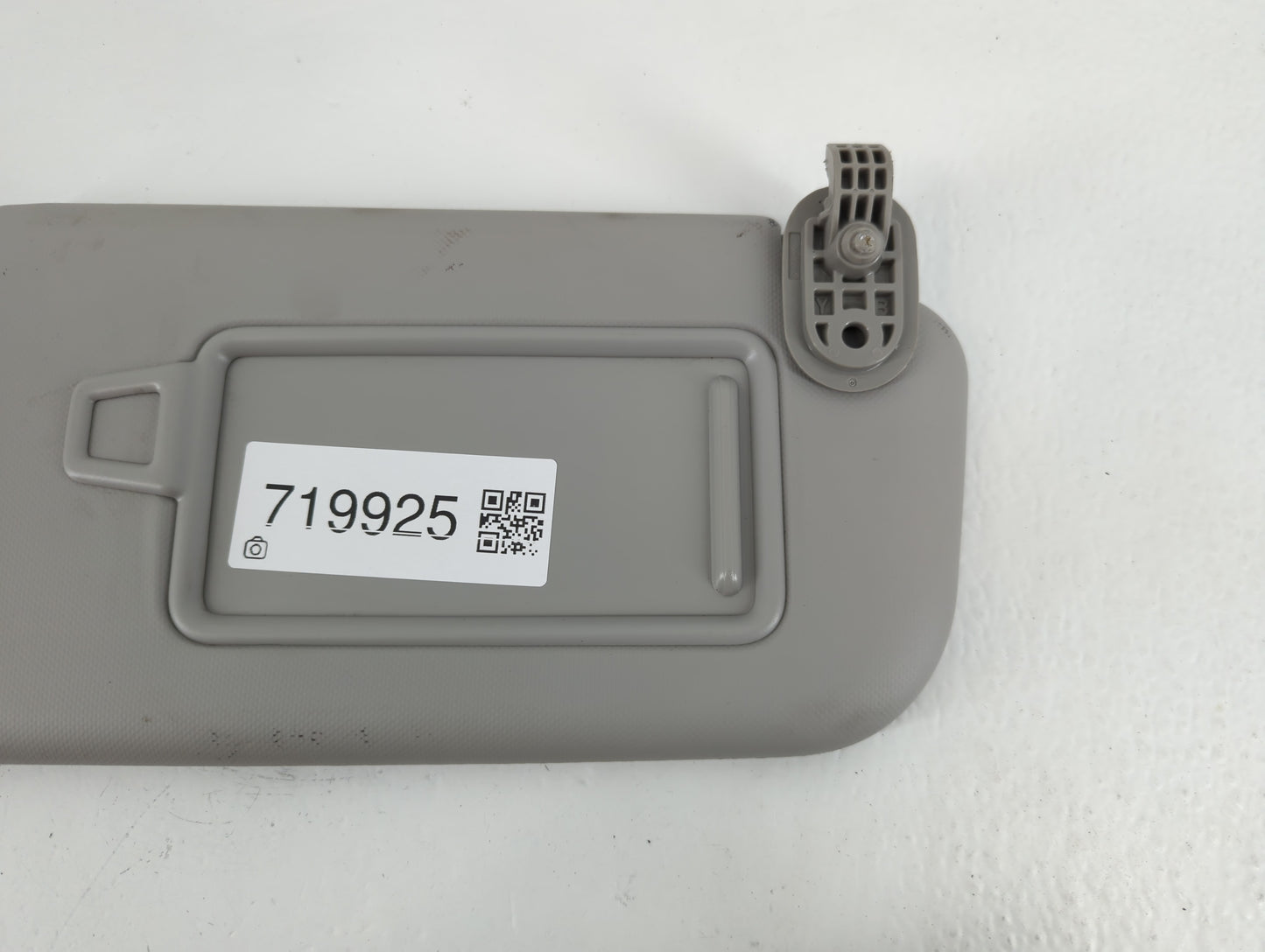 2018-2020 Kia Rio Sun Visor Shade Replacement Driver Left Mirror Fits Fits 2018 2019 2020 2021 2022 OEM Used Auto Parts - Oe