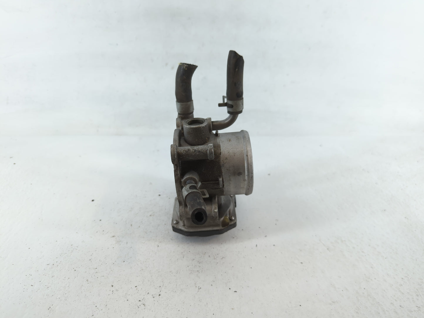 2012-2019 Kia Rio Throttle Body P/N:5304 06U09 35100-2B300 Fits Fits 2012 2013 2014 2015 2016 2017 2018 2019 OEM Used Auto P