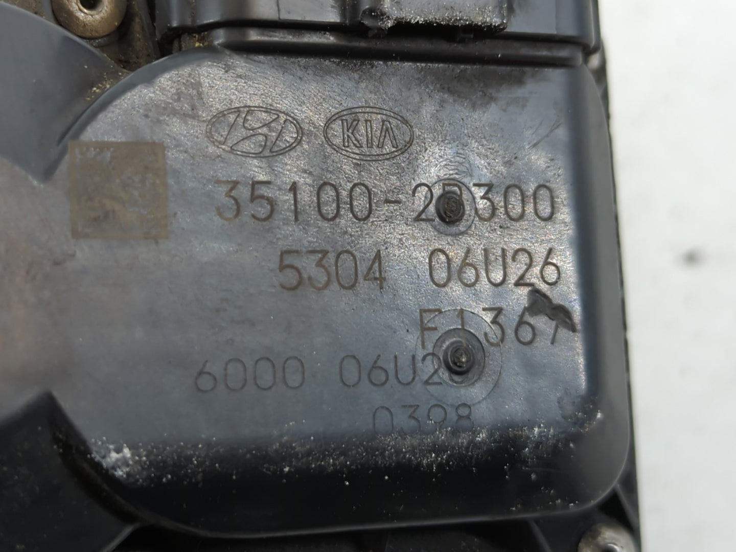 2012-2019 Kia Rio Throttle Body P/N:35100-2B300 Fits Fits 2012 2013 2014 2015 2016 2017 2018 2019 OEM Used Auto Parts - Oemu