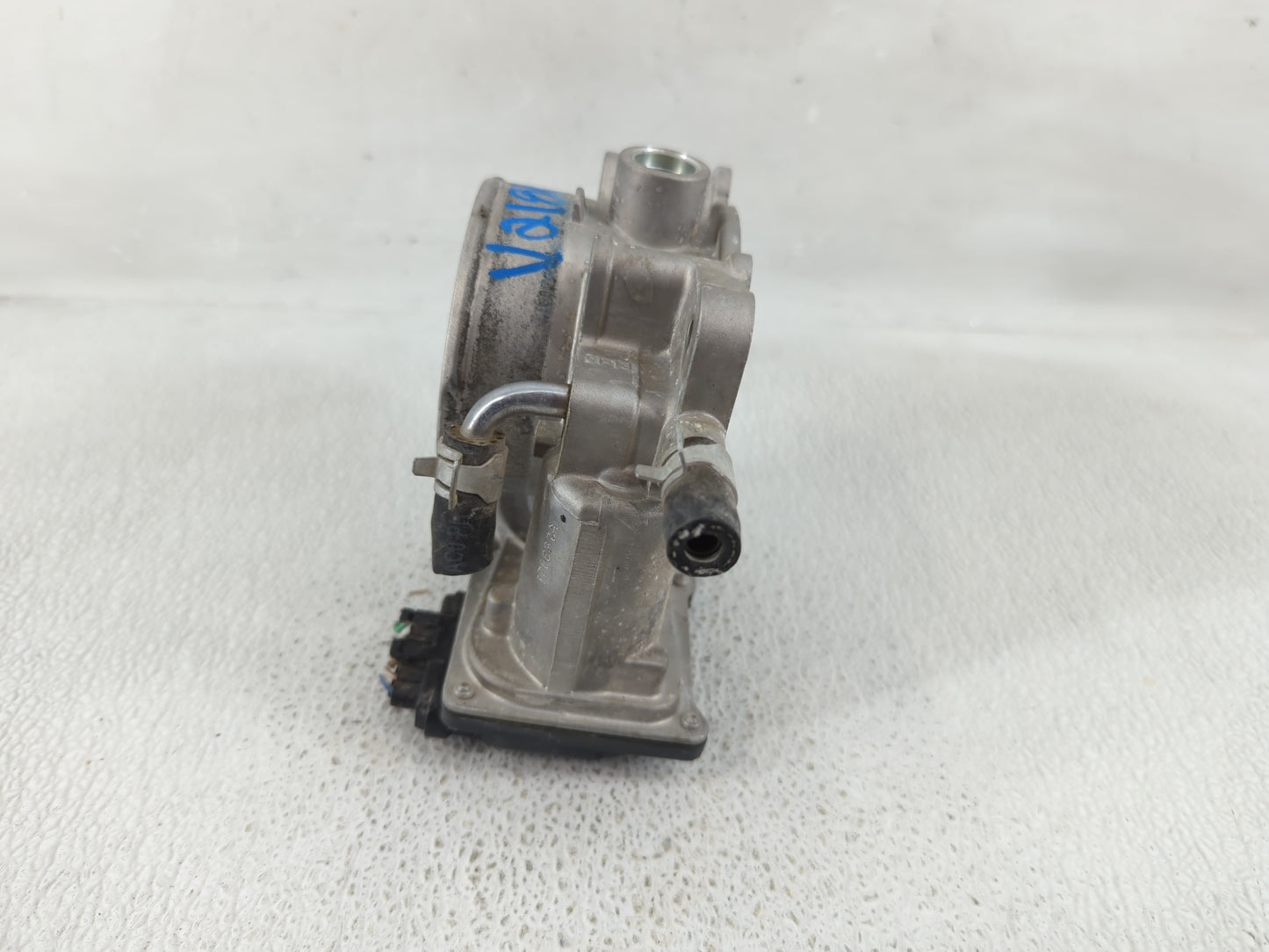 2015-2018 Kia Sedona Throttle Body P/N:35100-3CAA0 Fits Fits 2012 2013 2014 2015 2016 2017 2018 OEM Used Auto Parts - Oemuse