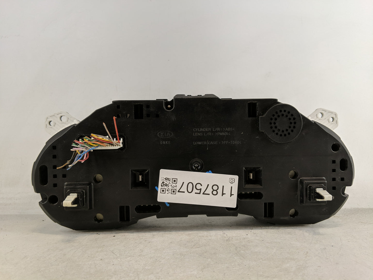 2017-2018 Kia Sedona Instrument Cluster Speedometer Gauges P/N:94007-A9540 Fits Fits 2017 2018 OEM Used Auto Parts - Oemused